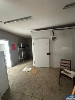 Local commercial - 136 m²