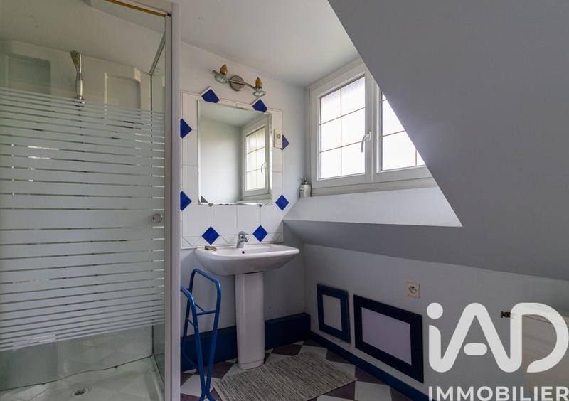 Maison - 184 m² - 10 pièces