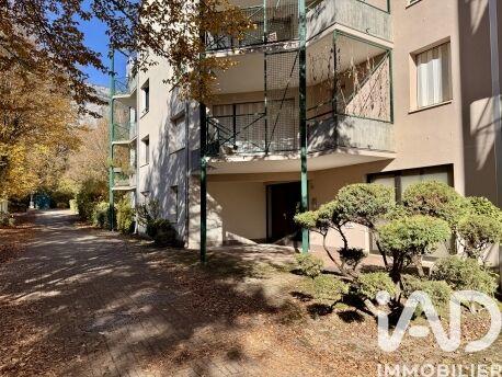 Appartement - 97 m² - 5 pièces