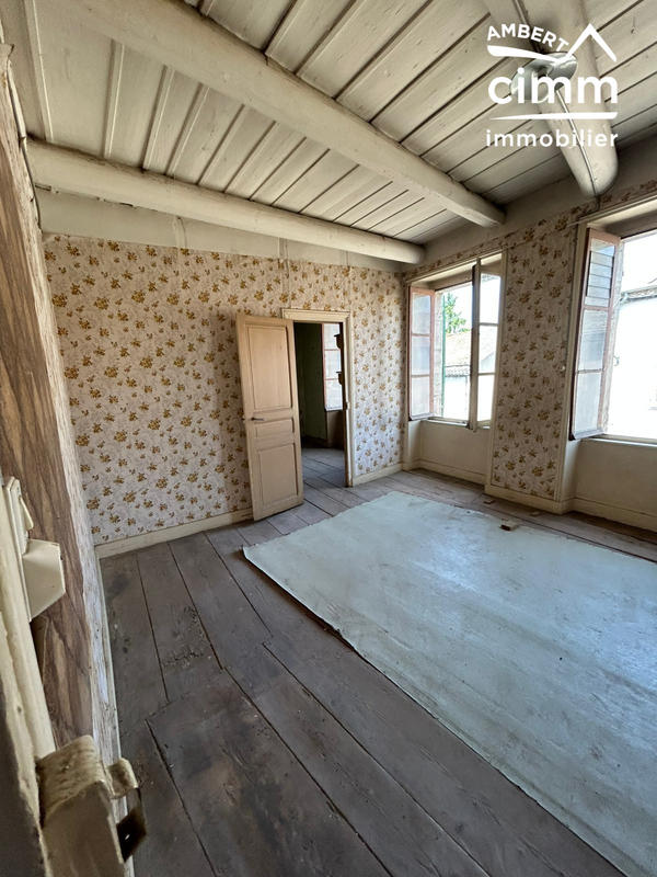 Maison - 195 m² - 9 pièces