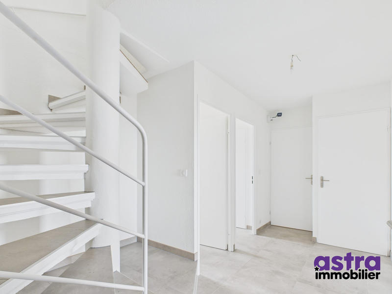 Duplex - 115 m² - 5 pièces