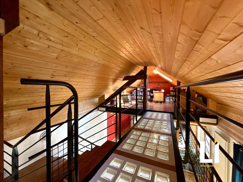 Appartement - 161 m² - 5 pièces