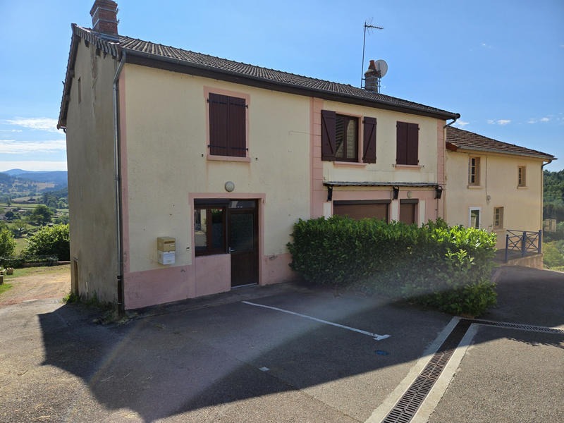 Maison - 217 m² - 8 pièces