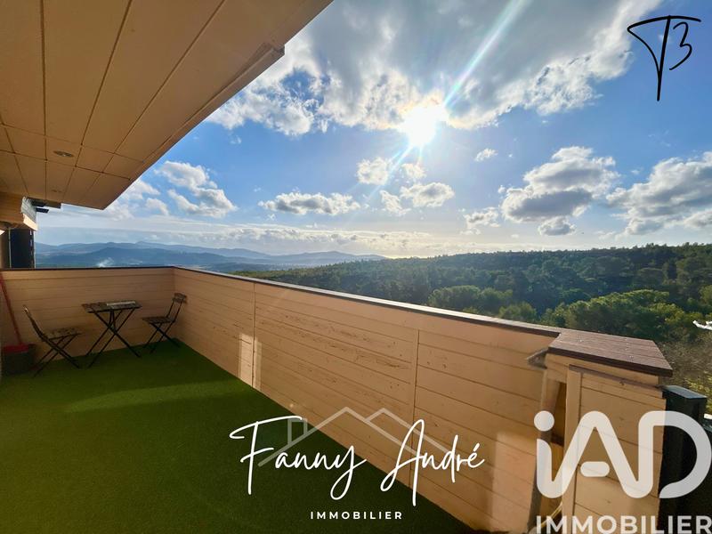 Maison - 92 m² - 5 pièces