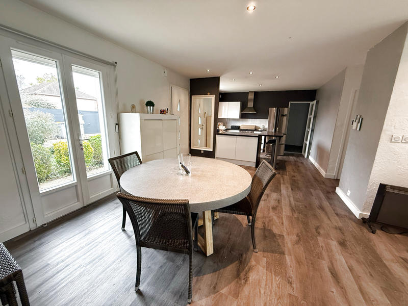 Maison - 177 m² - 6 pièces