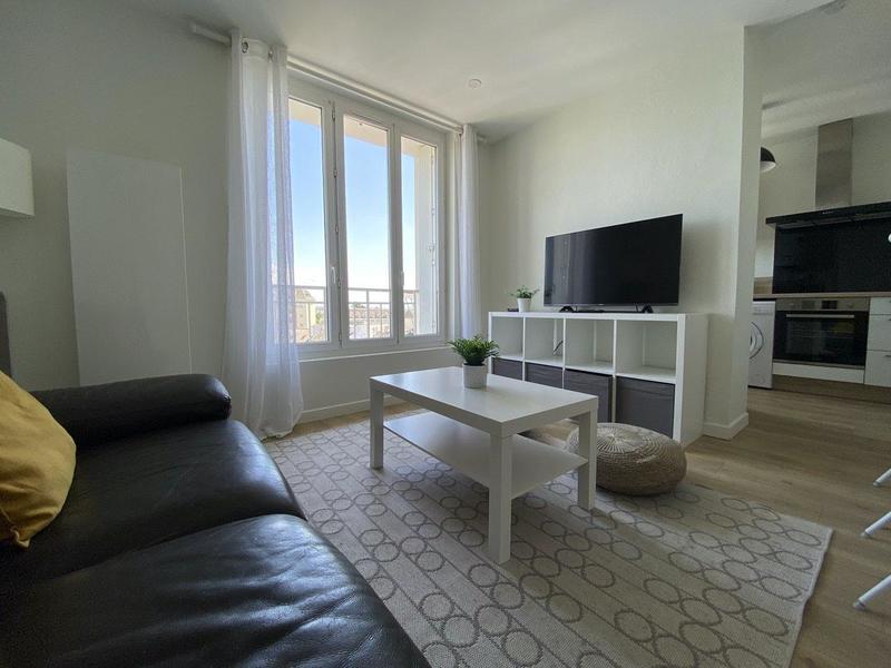 Appartement - 64 m² - 5 pièces