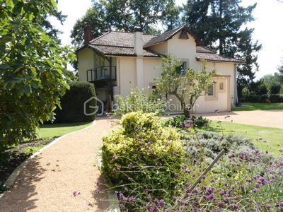 Maison ancienne - 206 m² - 6 pièces