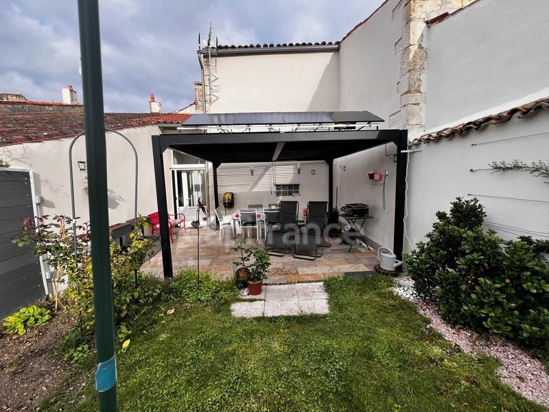 Maison de ville - 93 m² - 3 pièces