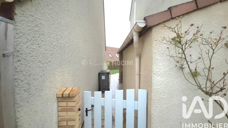 Maison - 95 m² - 5 pièces