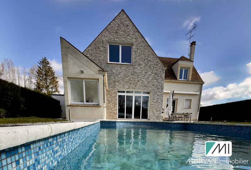 Maison - 262 m² - 7 pièces