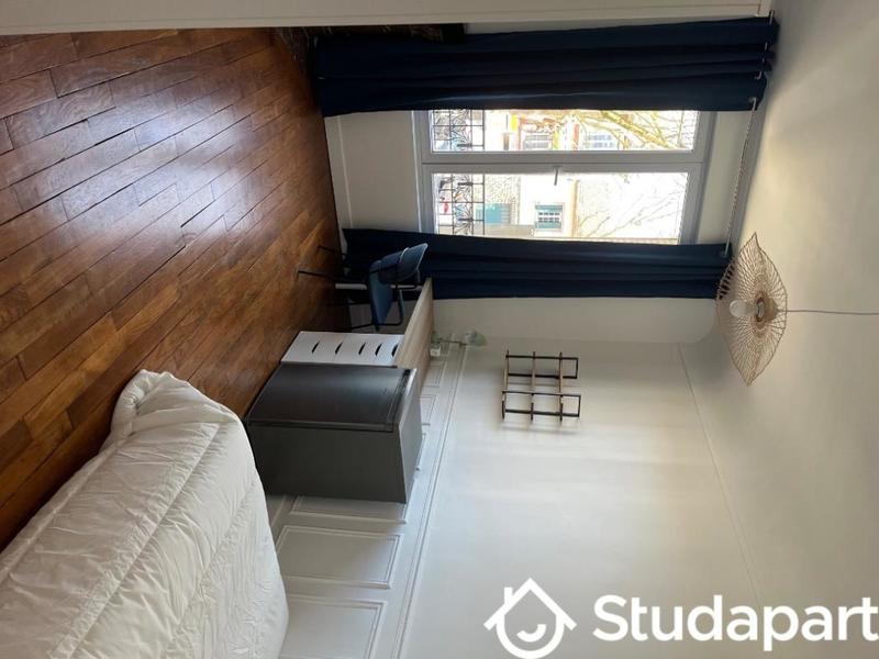 Chambre - 10 m² - 1 pièce