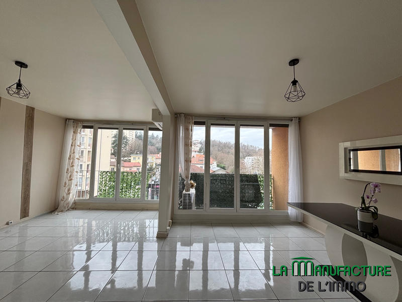 Appartement - 66 m² - 3 pièces