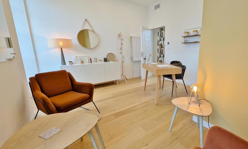 Bureau - 70 m² - 4 pièces