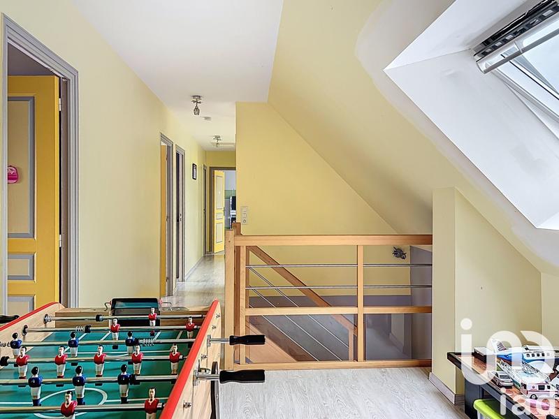 Maison - 210 m² - 10 pièces