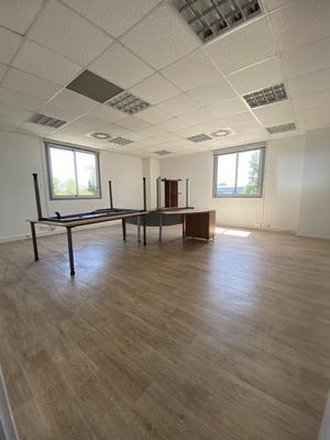 Bureau - 228 m²