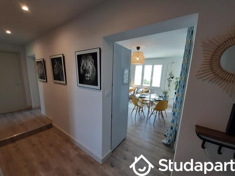 Chambre - 10 m² - 1 pièce