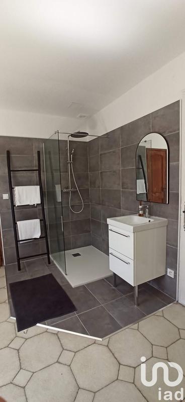 Maison - 205 m² - 6 pièces