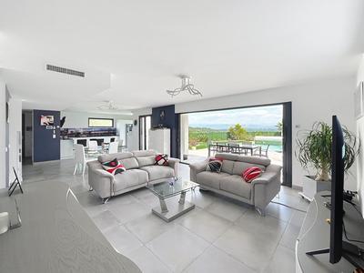 Villa - 158 m² - 5 pièces