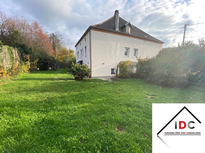 Maison - 265 m² - 7 pièces