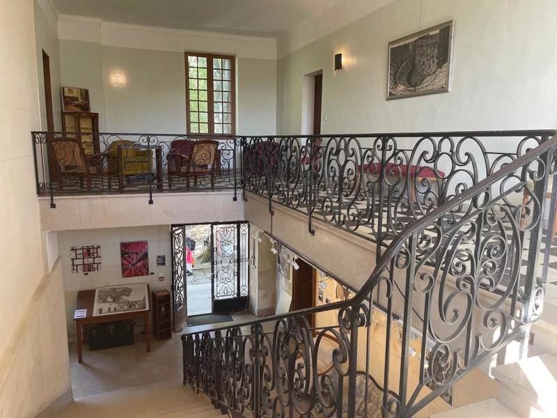 Maison de maîtres - 900 m² - 14 pièces