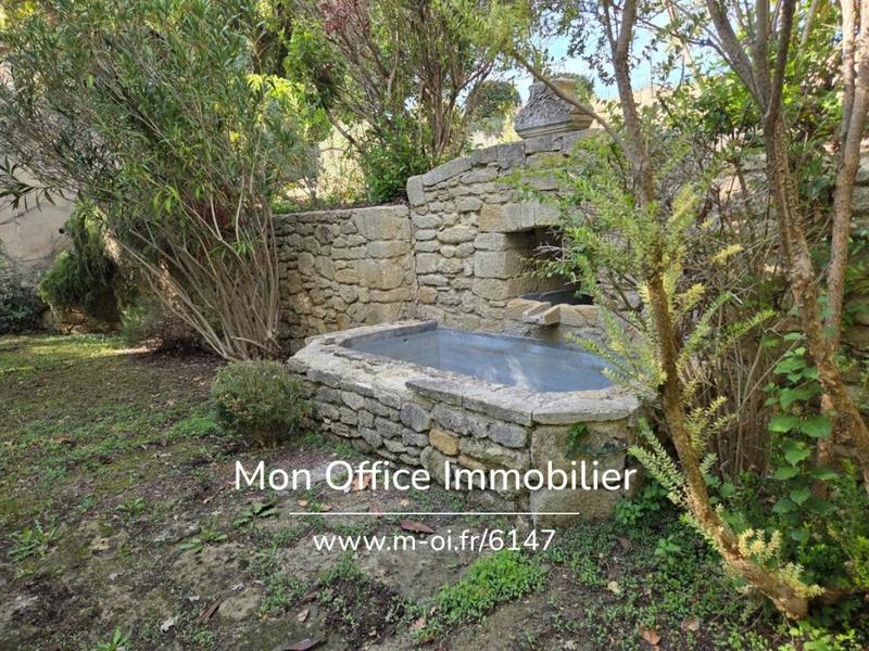 Propriété - 290 m² - 9 pièces