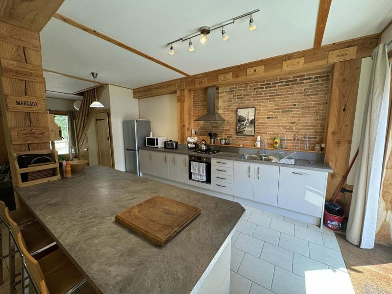 Maison - 280 m² - 14 pièces