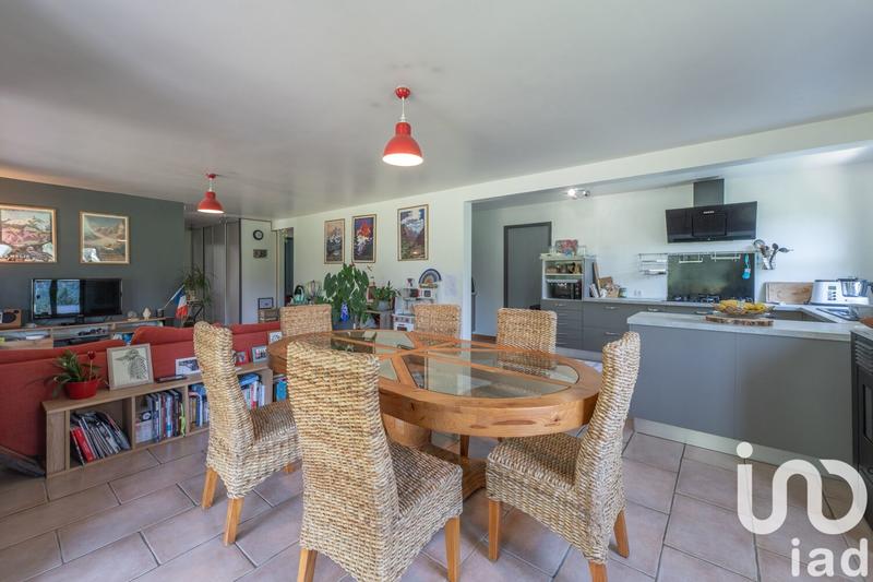 Appartement - 94 m² - 3 pièces