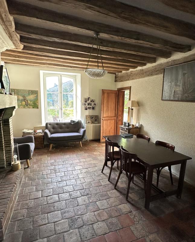 Maison - 323 m² - 12 pièces