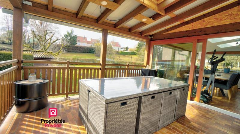 Maison - 143 m² - 8 pièces