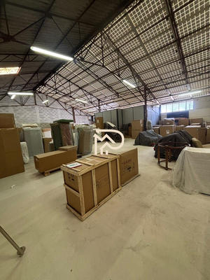 Local d'activités - 270 m²