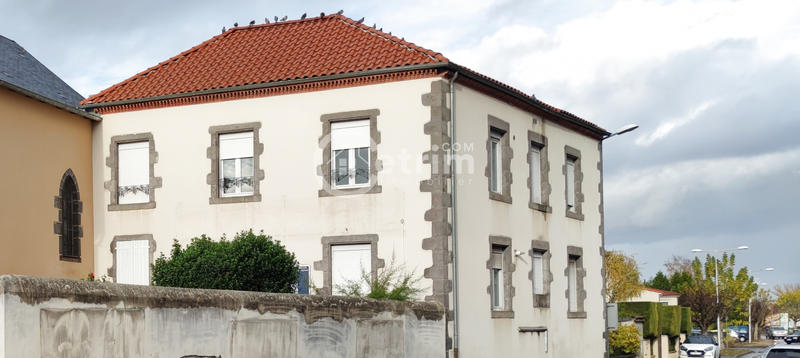Maison - 170 m² - 7 pièces