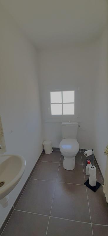 Maison - 384 m² - 18 pièces