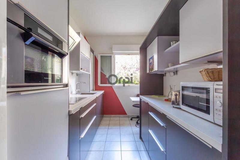 Appartement - 93 m² - 4 pièces