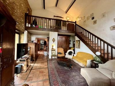 Maison - 269 m² - 10 pièces