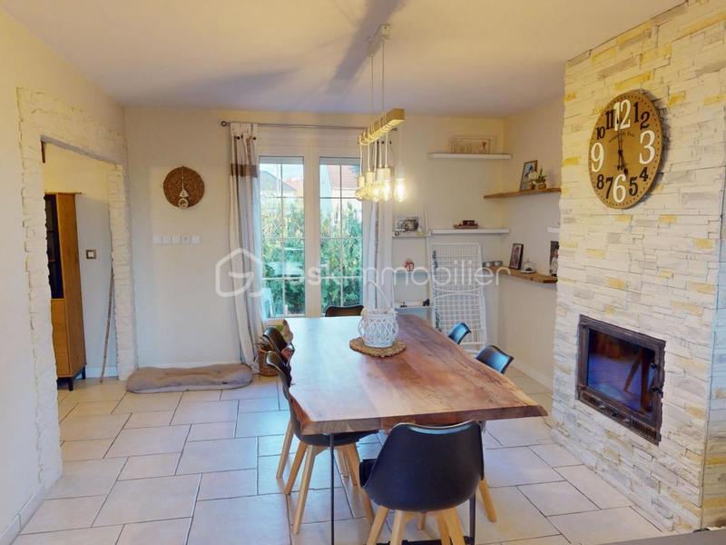 Maison - 140 m² - 5 pièces