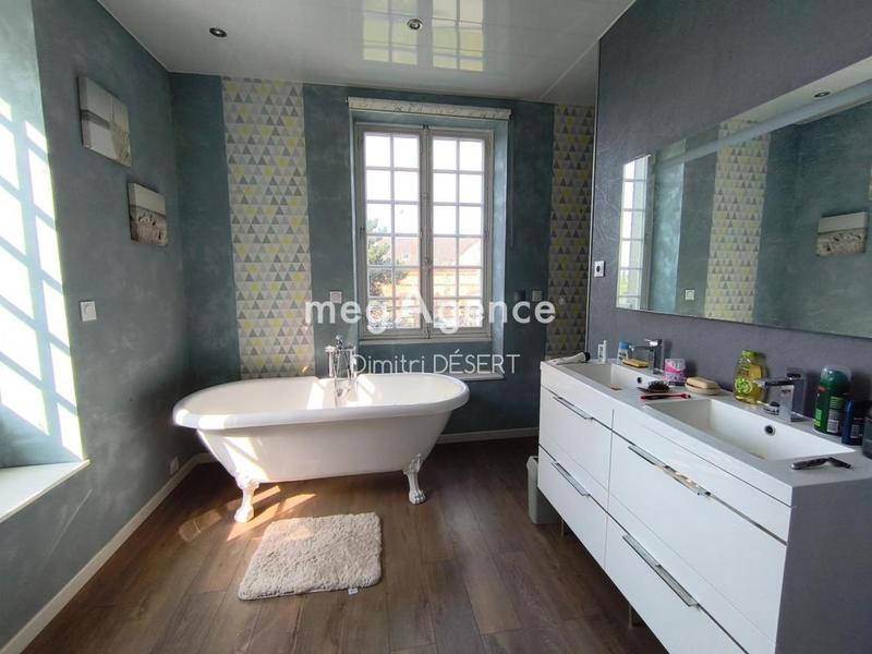 Maison - 231 m² - 10 pièces