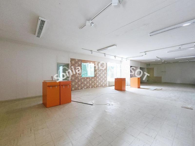 Maison - 200 m² - 8 pièces