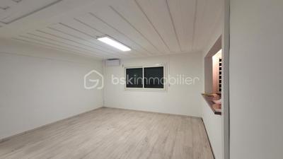 Bureau - 140 m² - 6 pièces