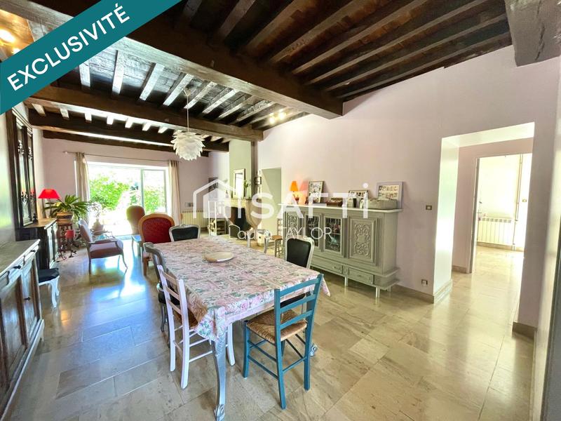 Maison - 250 m² - 10 pièces