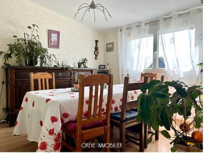 Maison - 98 m² - 5 pièces