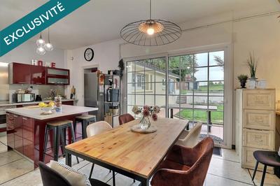 Maison de village - 96 m² - 6 pièces