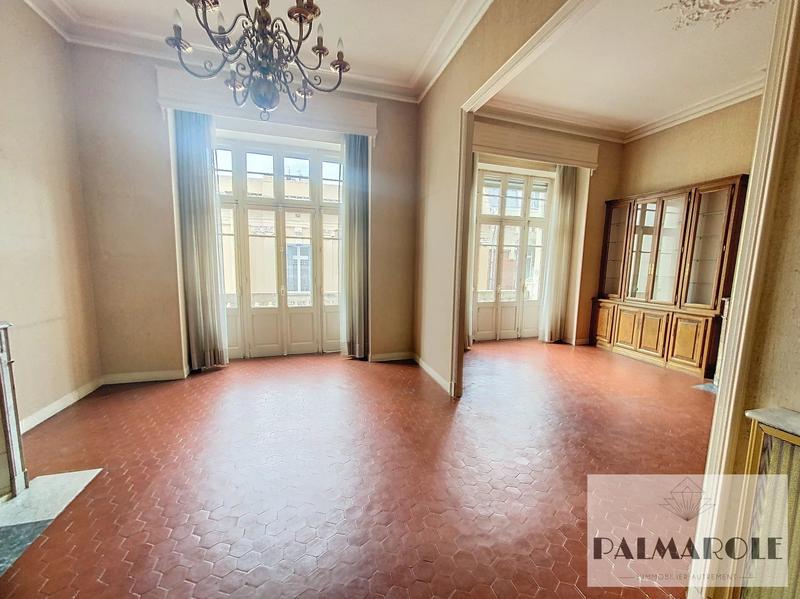Appartement - 166 m² - 4 pièces