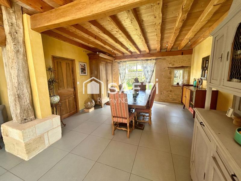 Maison - 369 m² - 10 pièces