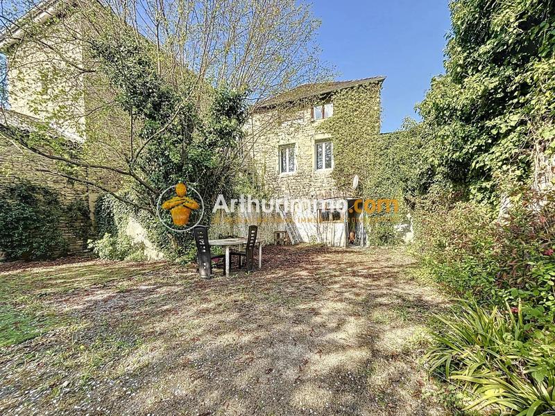 Appartement - 105 m² - 3 pièces