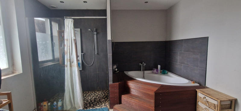 Maison - 99 m² - 3 pièces