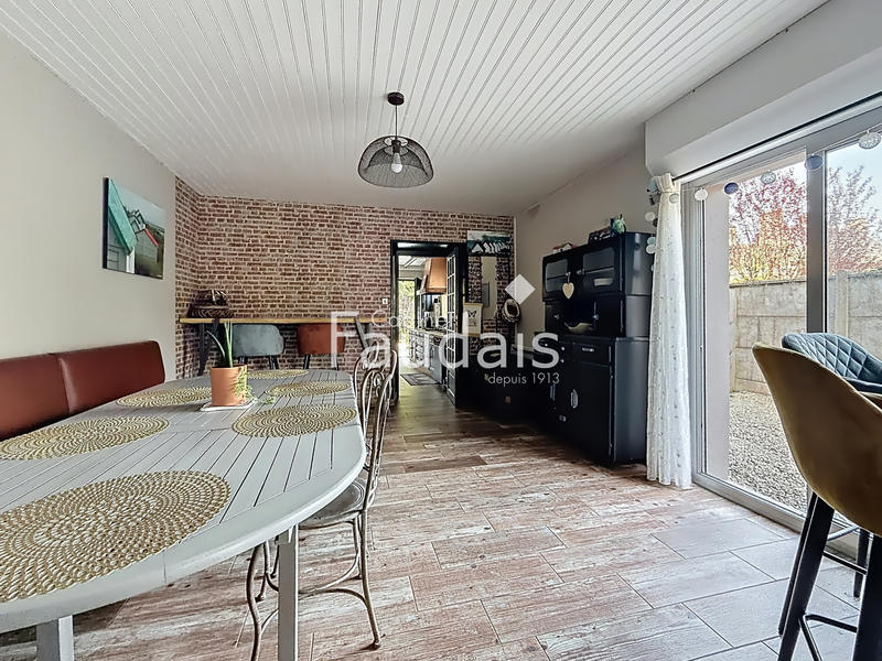 Maison - 110 m² - 5 pièces