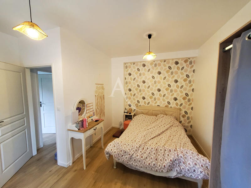 Maison - 161 m² - 8 pièces