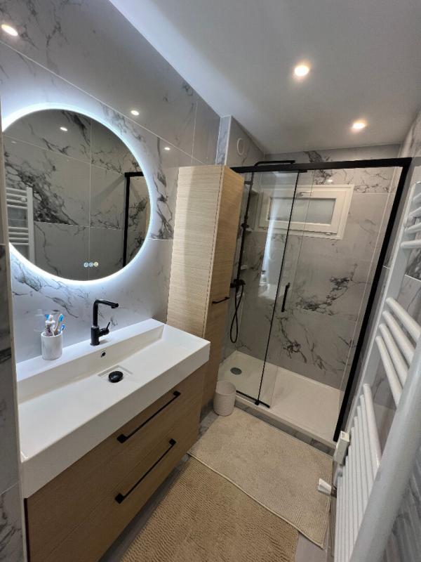 Appartement - 92 m² - 5 pièces