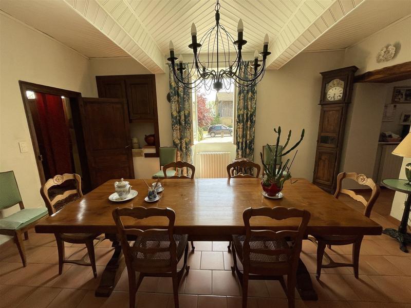 Maison ancienne - 240 m² - 10 pièces