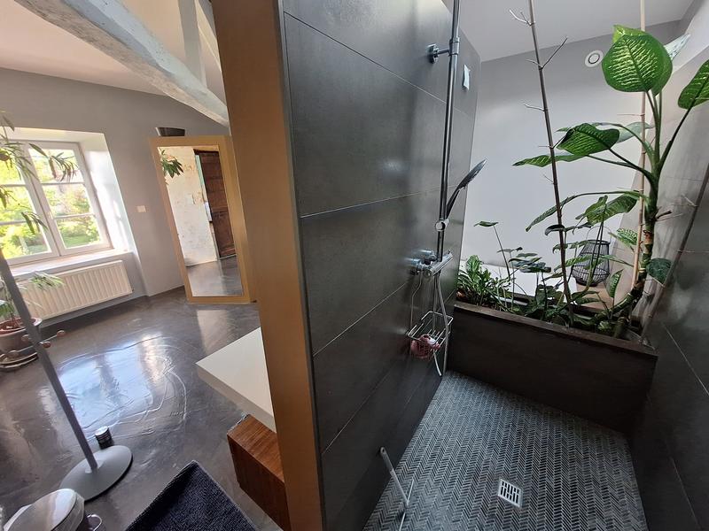 Moulin - 189 m² - 6 pièces